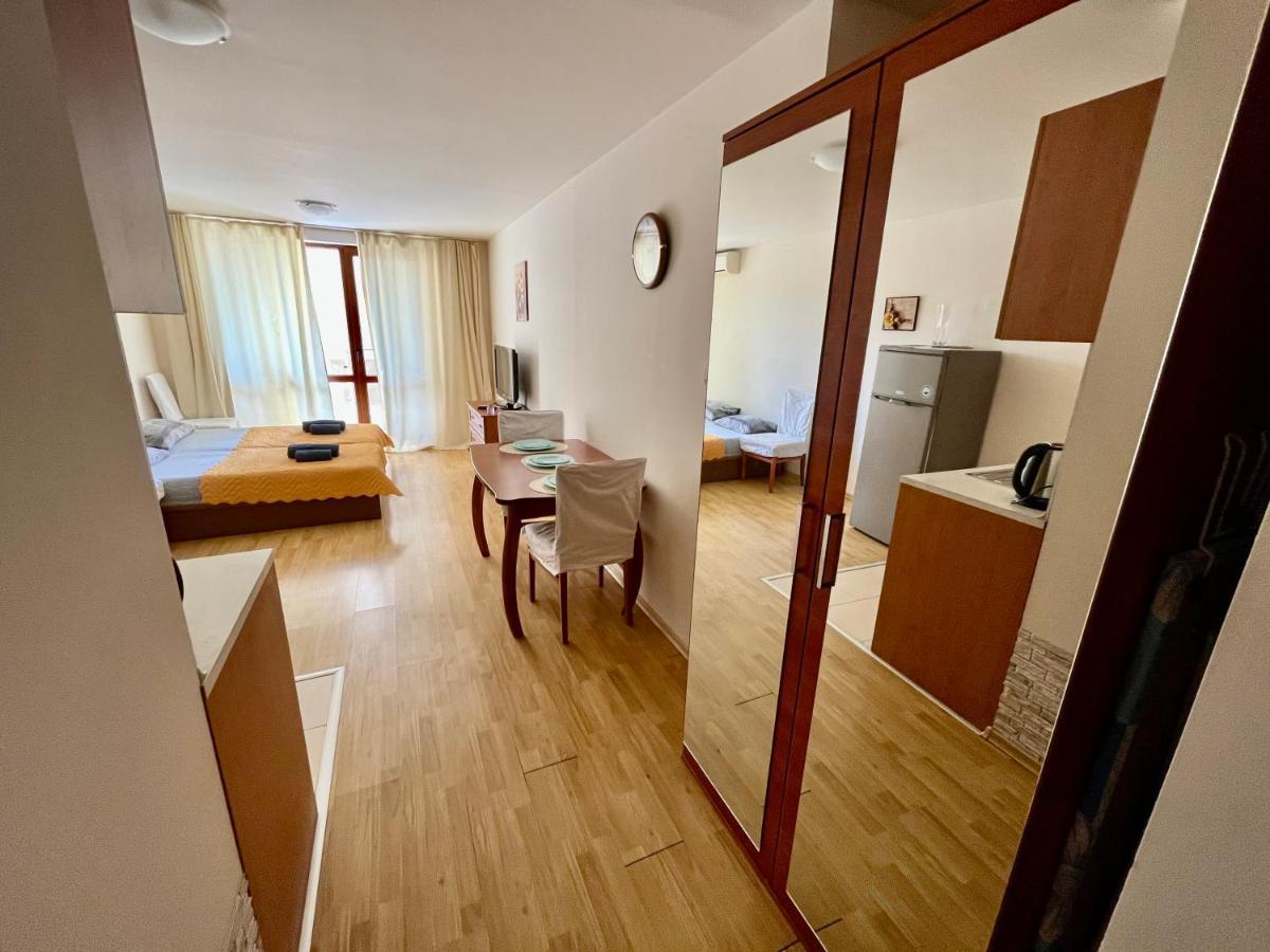 Alexandr Apartments Vigo Nesebar Eksteriør bilde