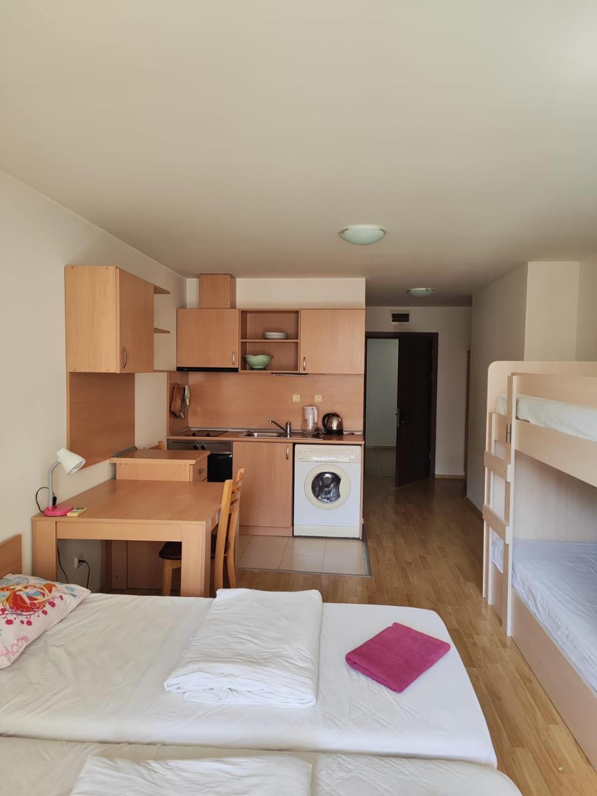 Alexandr Apartments Vigo Nesebar Eksteriør bilde
